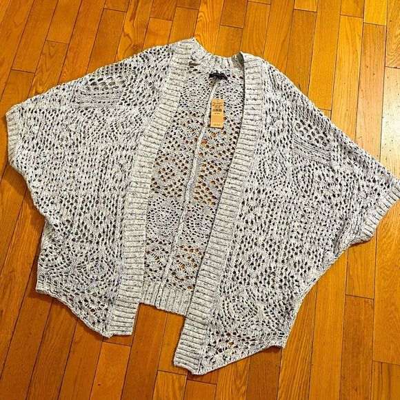 NWT American Eagle Outfitters Crocheted Cardigan Size XS-S - Picture 1 of 7